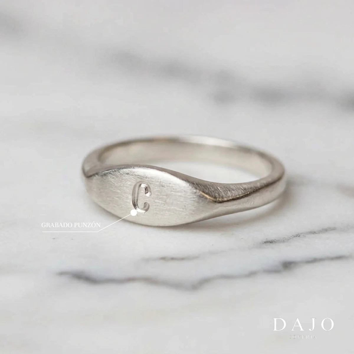 Anillo Botánica con Inicial plata .925 - regalo para novia o mama | DAJO Joyeria