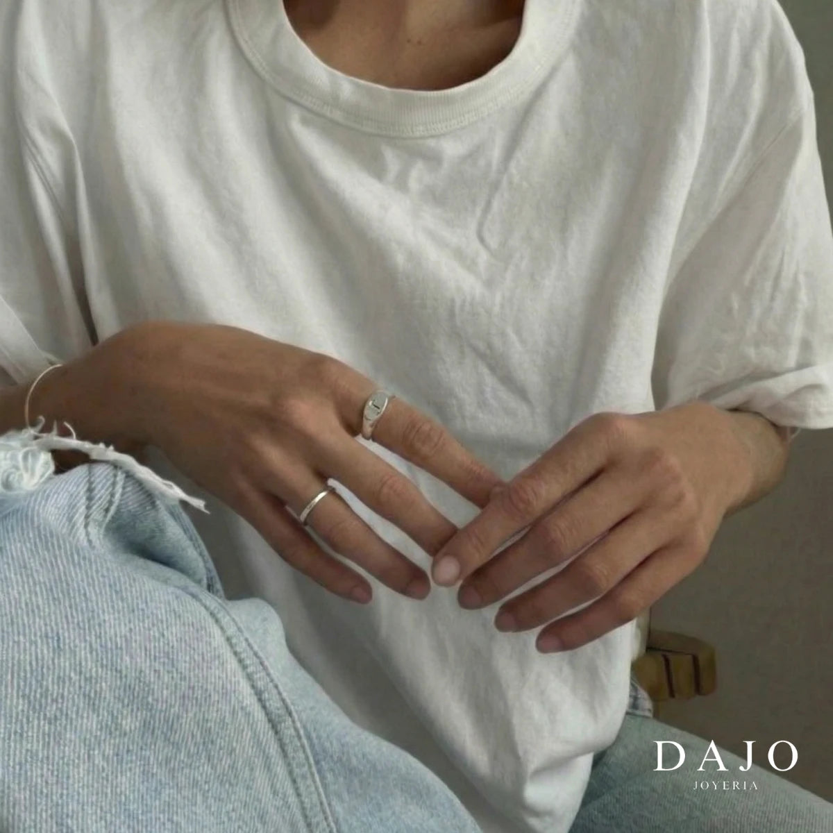 Anillo Oval con Inicial plata .925 - regalo para novia o mama | DAJO Joyeria
