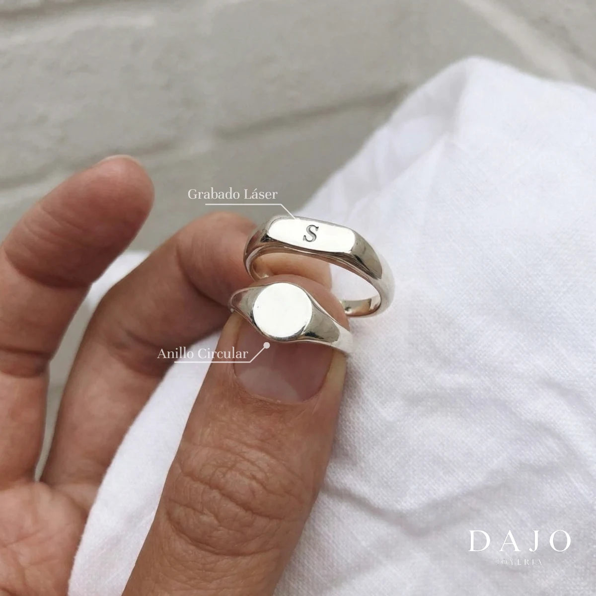 Anillo Rectangular con Inicial plata .925 - regalo para novia o mama | DAJO Joyeria