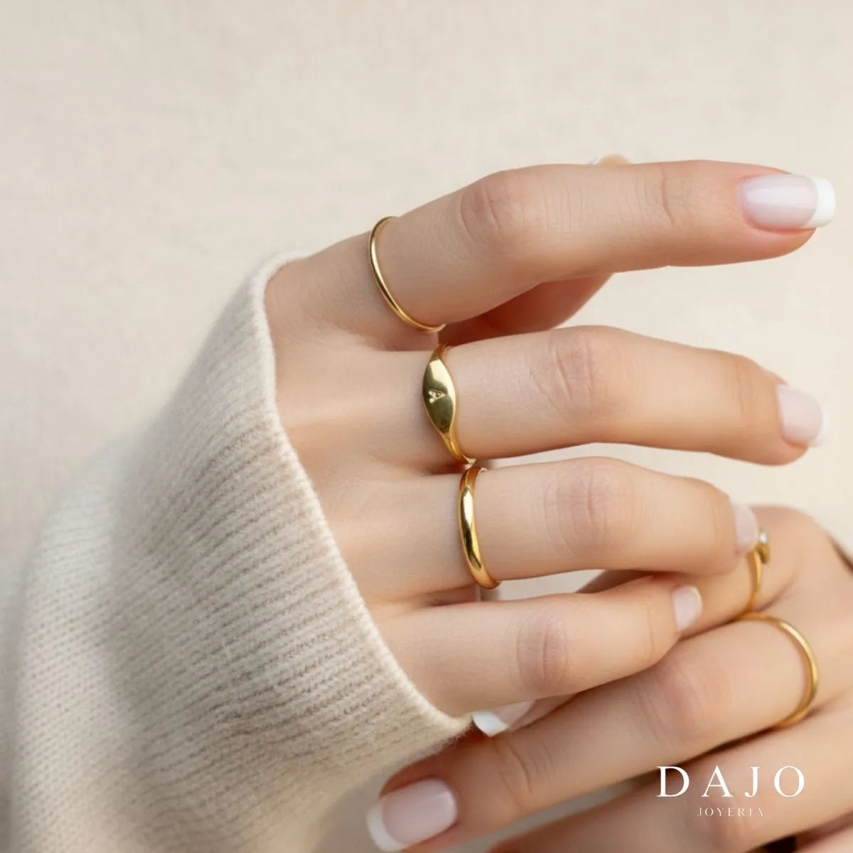 Anillo Botánica con Inicial plata .925 - regalo para novia o mama | DAJO Joyeria