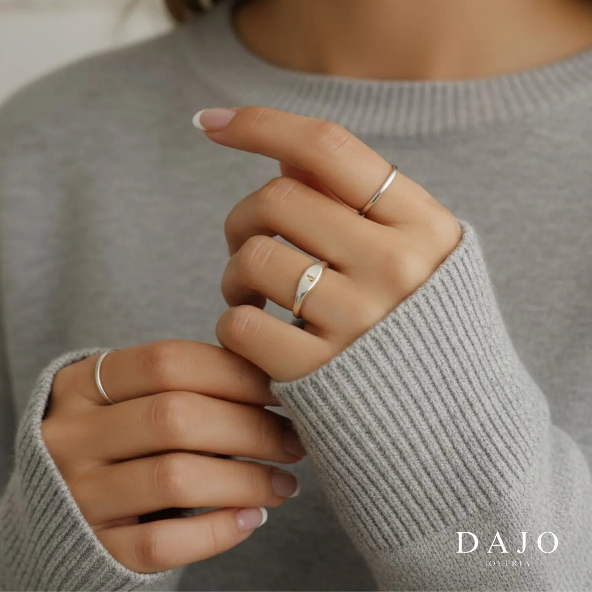 Anillo Oval con Inicial