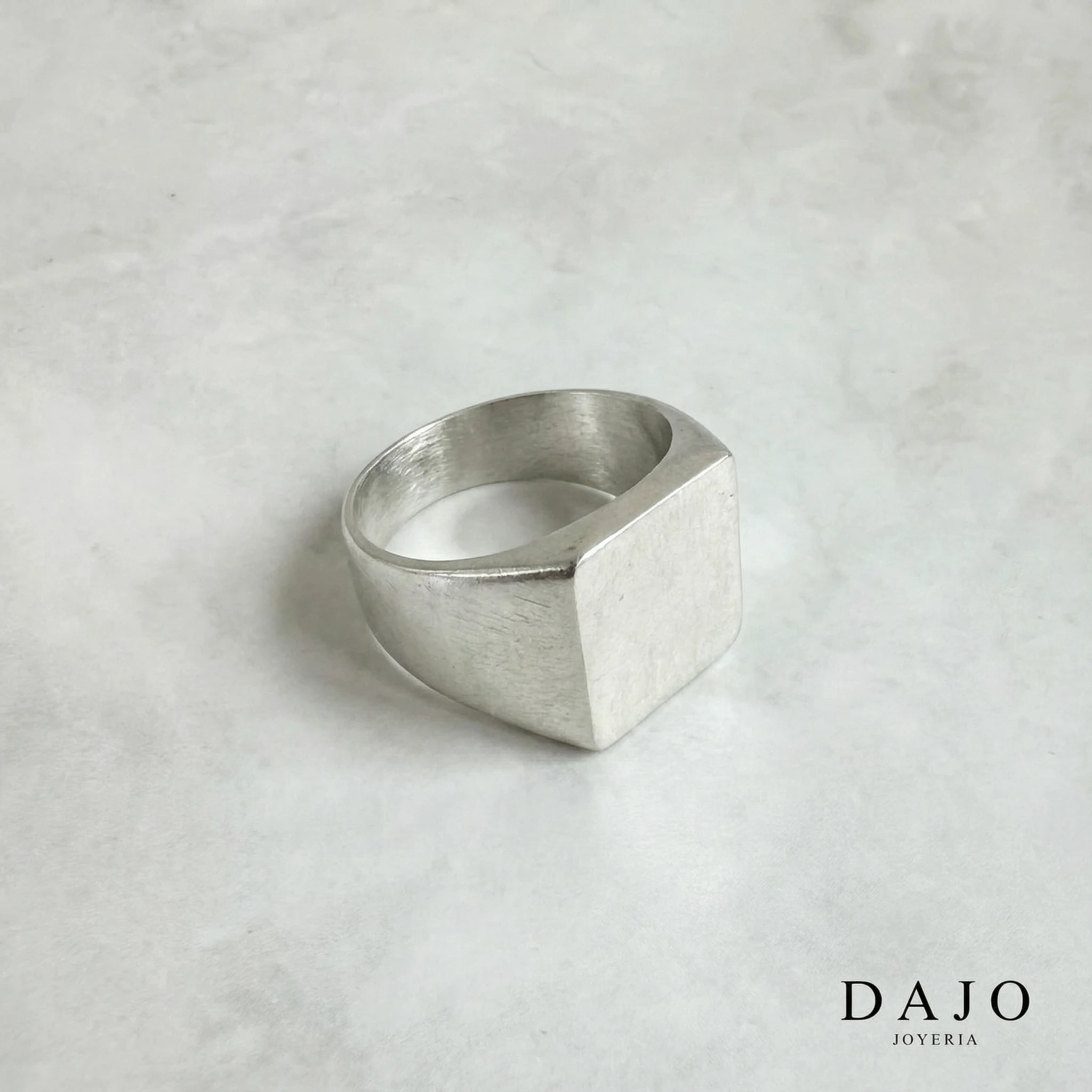 Anillo Cuadrado Liso plata .925 - regalo para novia o mama | DAJO Joyeria