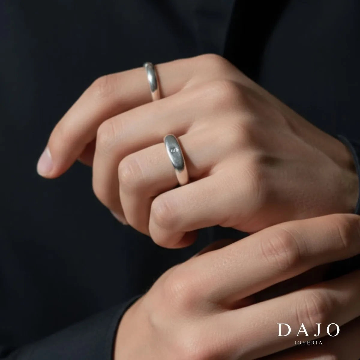 Anillo Rectangular con Inicial