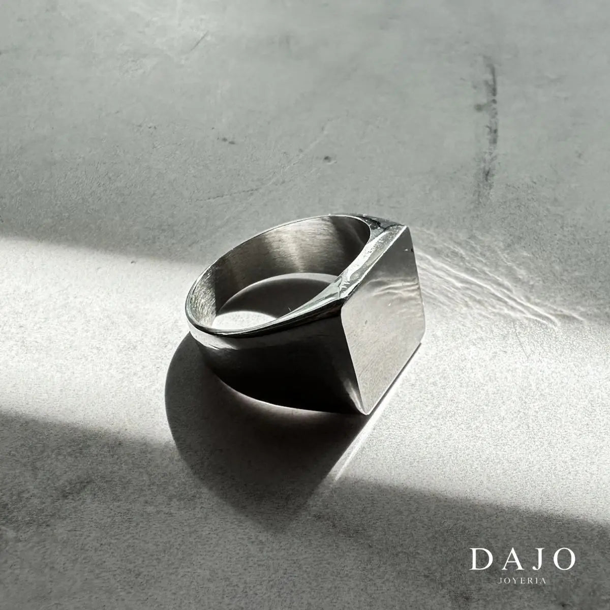 Anillo Cuadrado Liso plata .925 - regalo para novia o mama | DAJO Joyeria