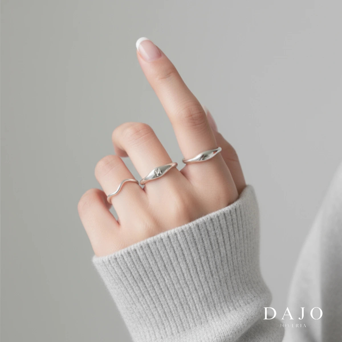 Anillo Thai con Inicial plata .925 - regalo para novia o mama | DAJO Joyeria