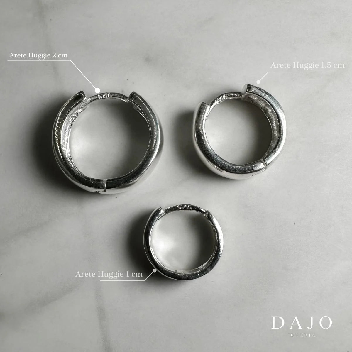 Arete Huggie 1 cm plata .925 - regalo para novia o mama | DAJO Joyeria