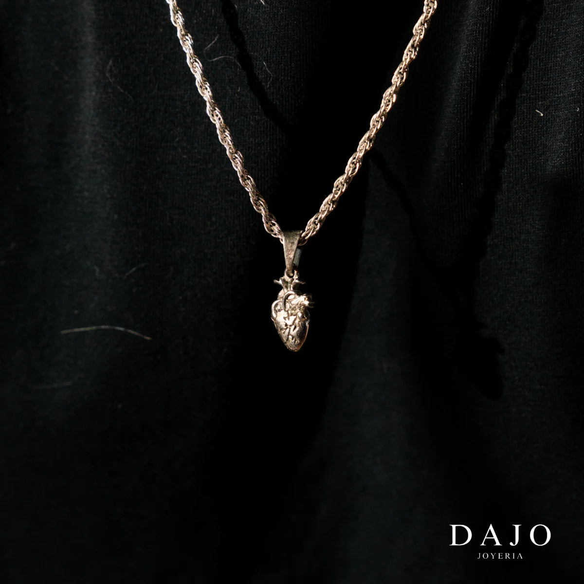 Dije Corazón Anatómico plata .925 - joyeria artesanal hecha a mano en Mexico | DAJO