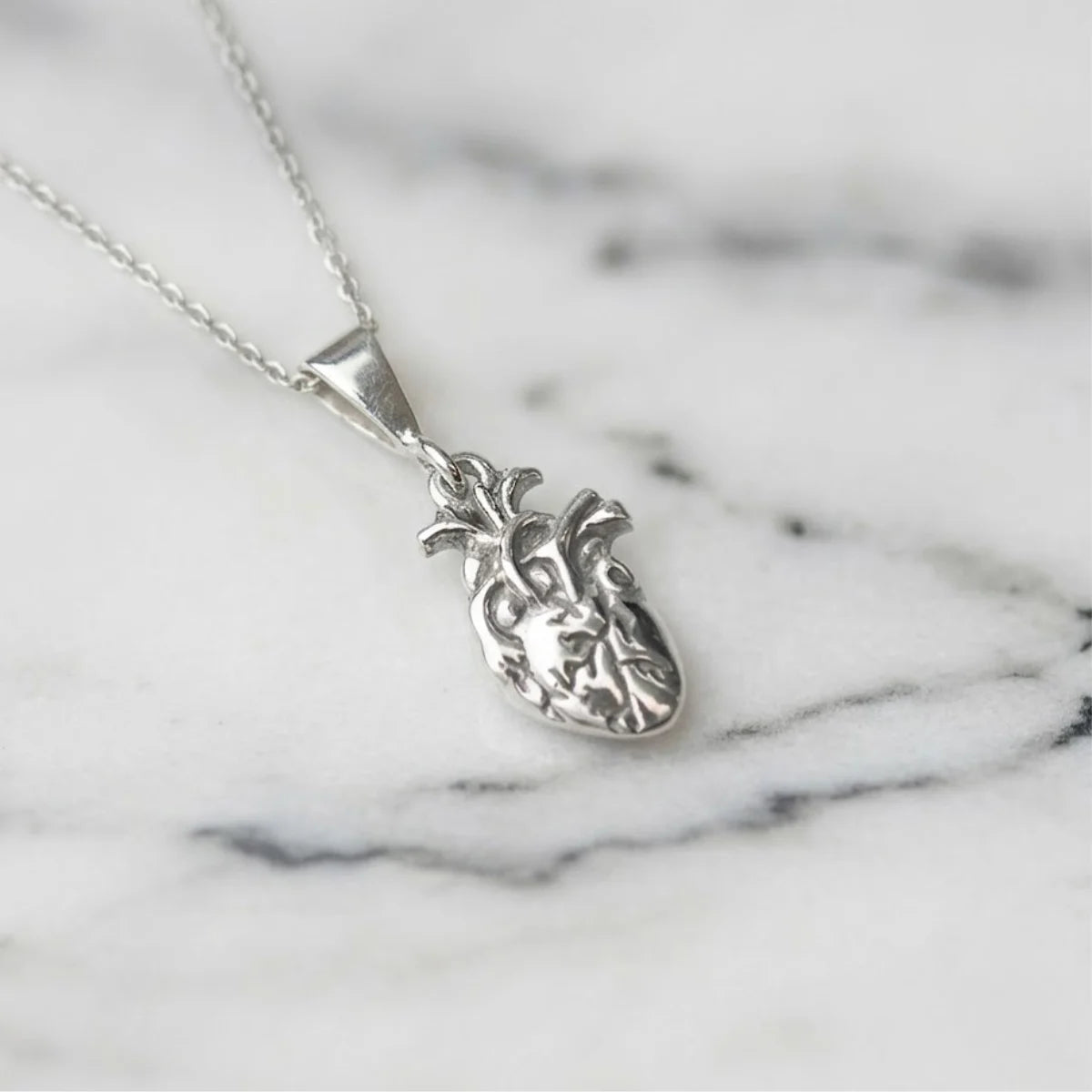 Dije Corazón Anatómico plata .925 - joyeria artesanal hecha a mano en Mexico | DAJO