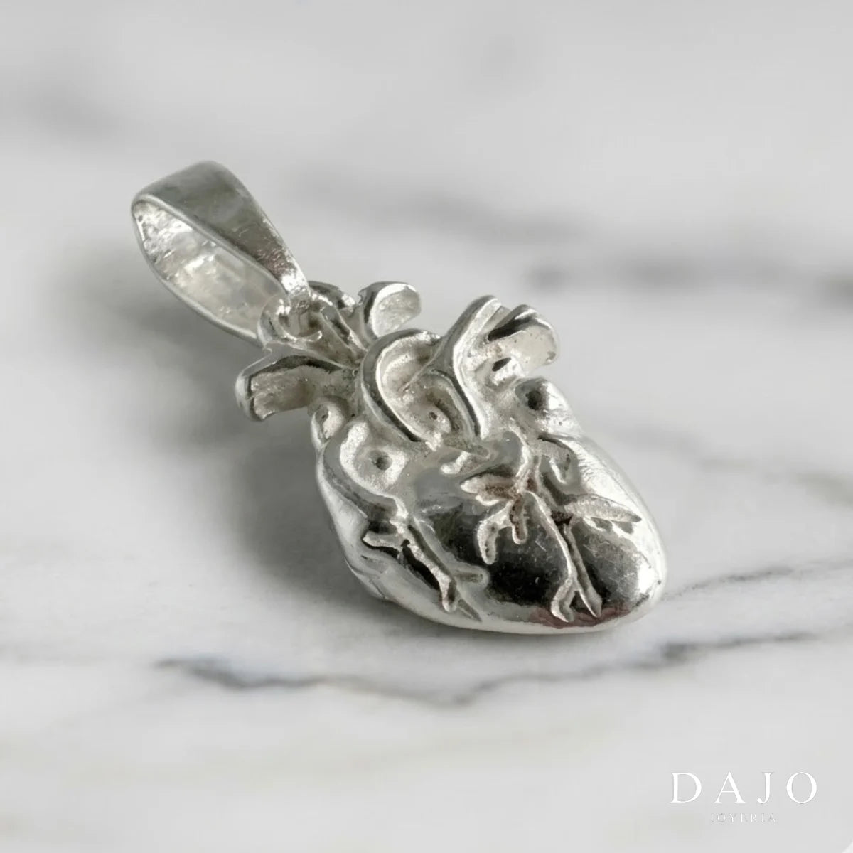 Dije Corazón Anatómico plata .925 - joyeria artesanal hecha a mano en Mexico | DAJO