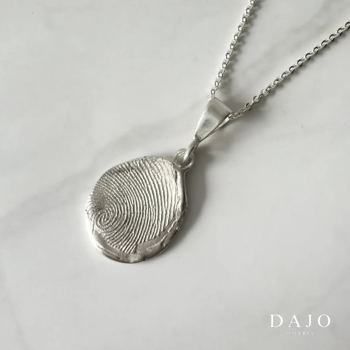 Dije Huella - Doble plata .925 - anillo con huella grabada personalizado | DAJO Joyeria