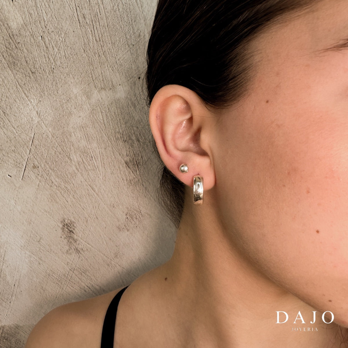 Arete Huggie 2 cm plata .925 - regalo para novia o mama | DAJO Joyeria