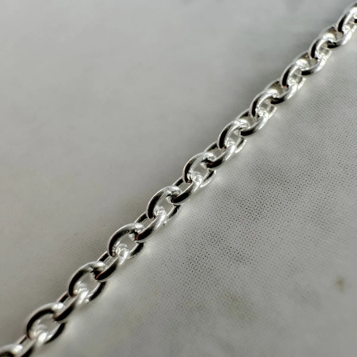 Cadena Mini Eslabón 1mm plata .925 - regalo especial para el | DAJO Joyeria