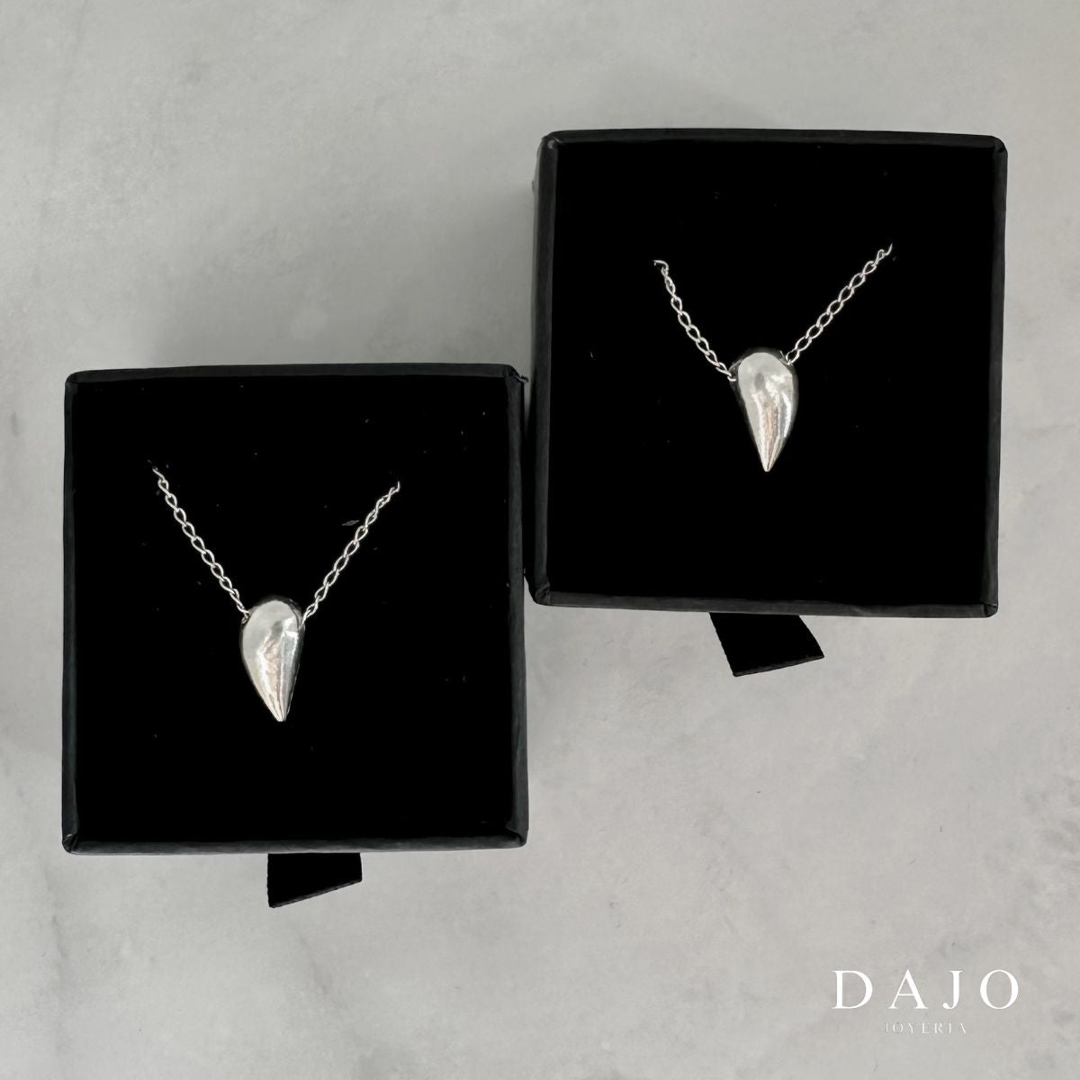 Collar Doble Corazón Half & Half