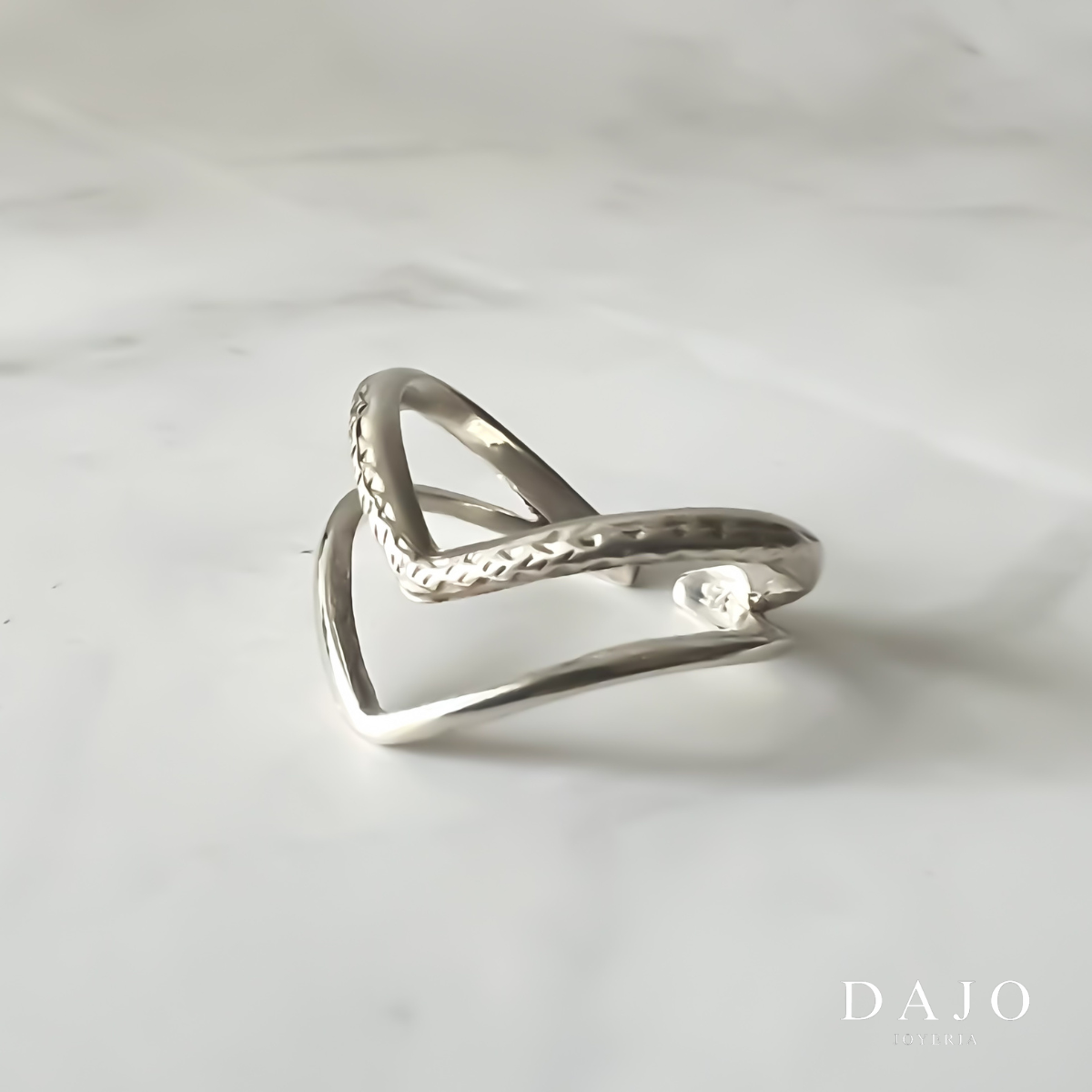 Anillo Doble V