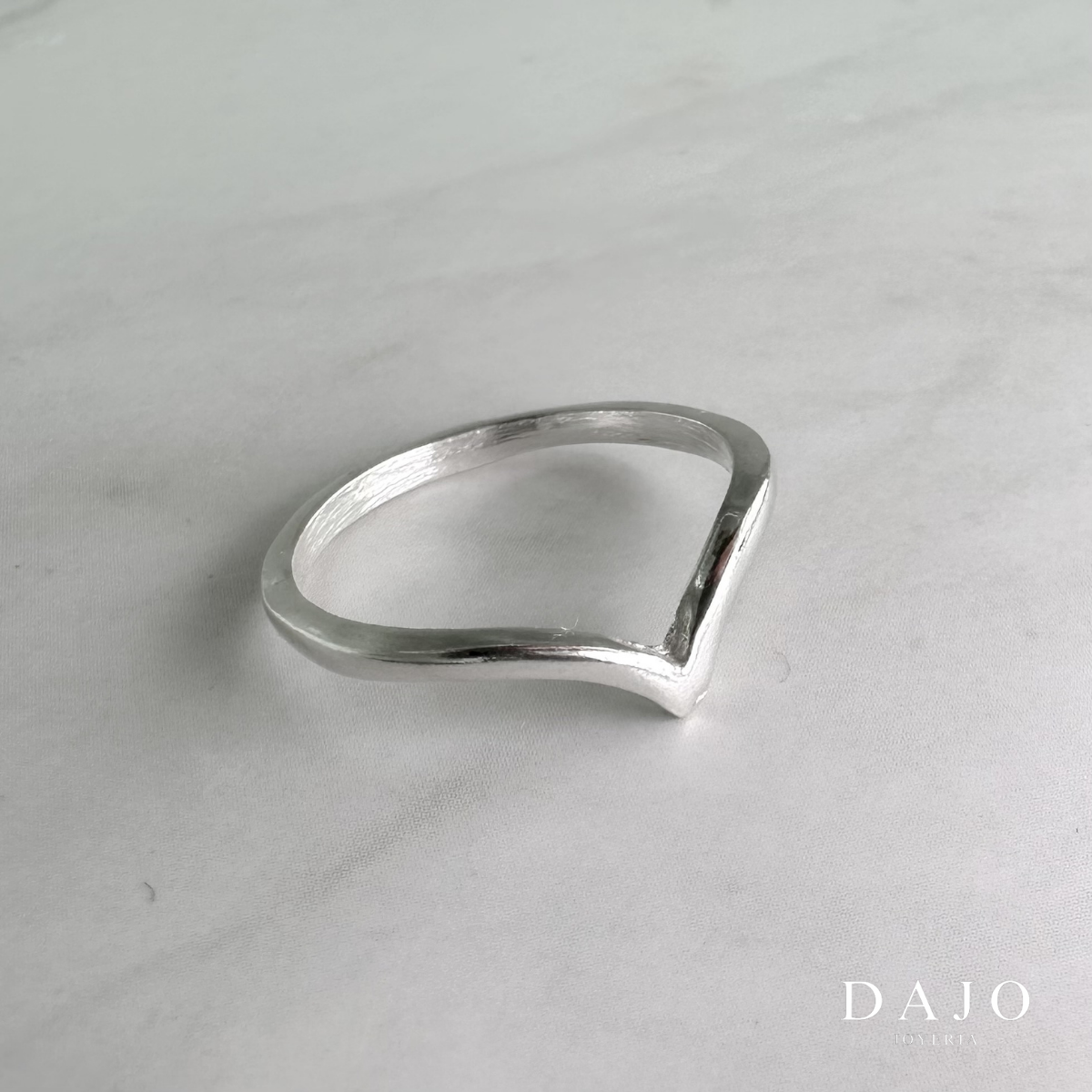 Joyería Anillo de plata .925 hecho a mano con forma de V / "V"