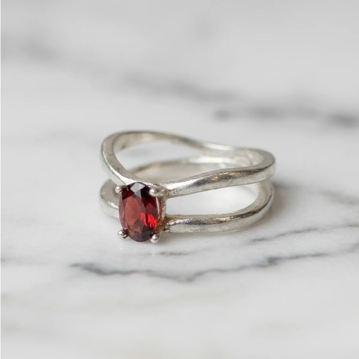 Anillo Birthstone plata .925 - regalo para novia o mama | DAJO Joyeria
