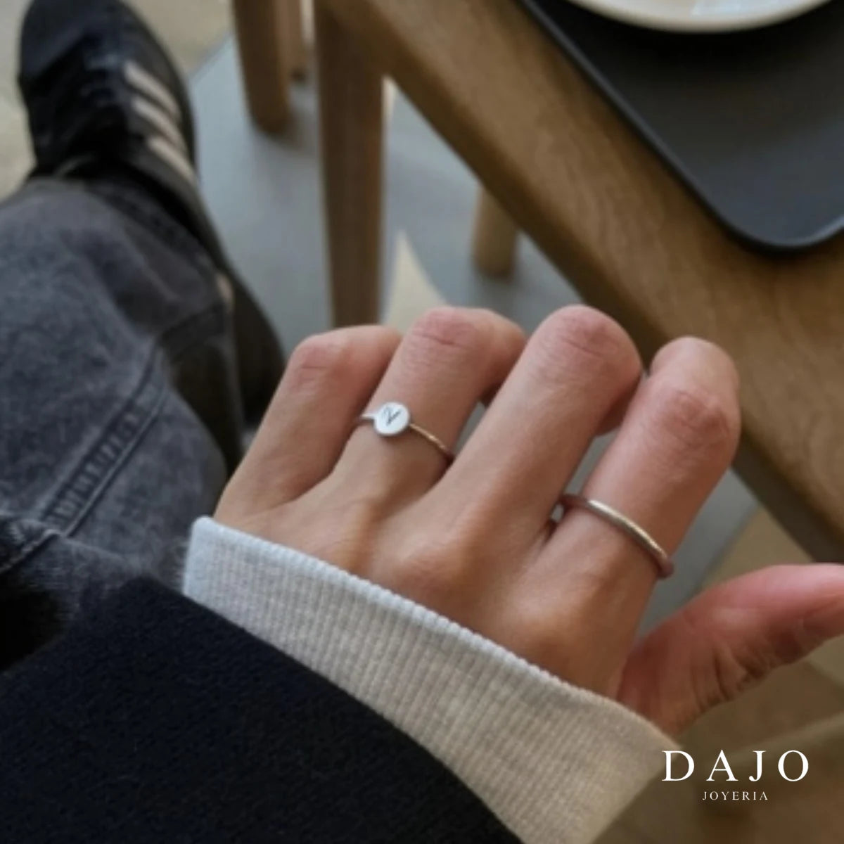 Anillo Redondo Pequeño con Inicial