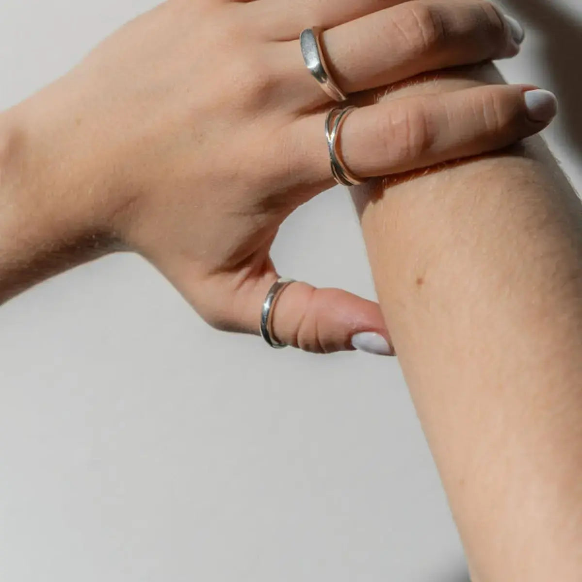 Anillo Argolla 2 mm plata .925 - regalo para novia o mama | DAJO Joyeria