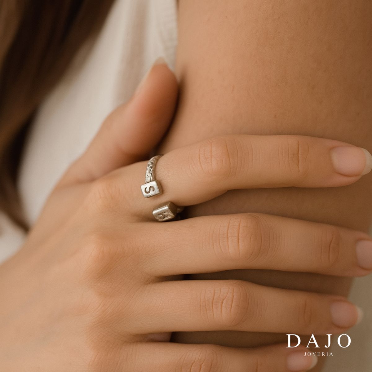 Anillo Cuadros con Inicial