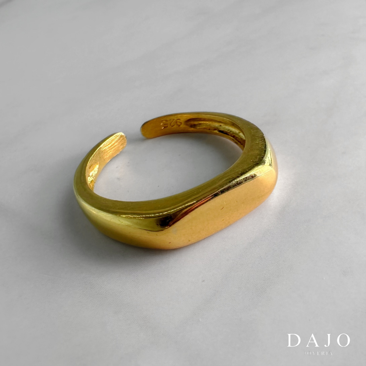 Joyería anillo Oro Vermeil plata .925 con baño de oro de 14K quilates estilo elegante geométrico minimalista