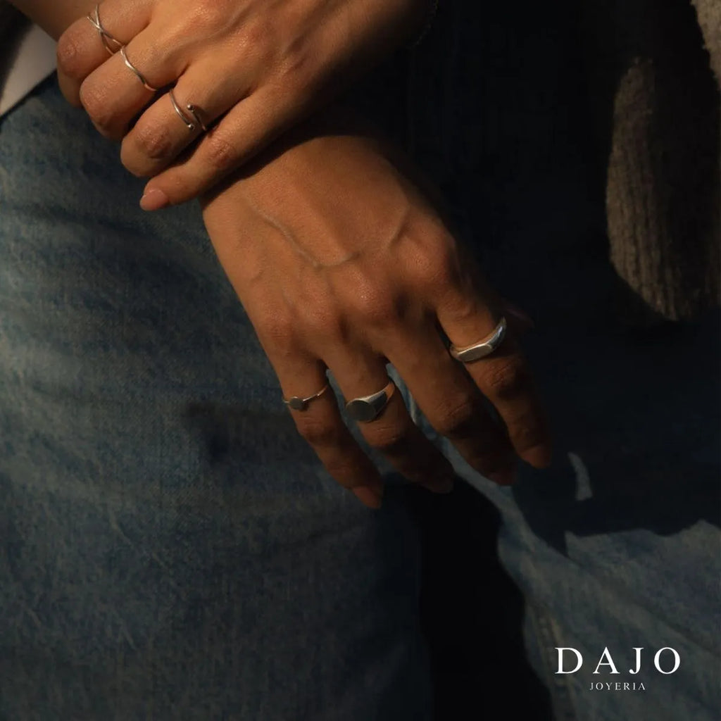 Anillo Redondo Pequeño plata .925 - regalo para novia o mama | DAJO Joyeria