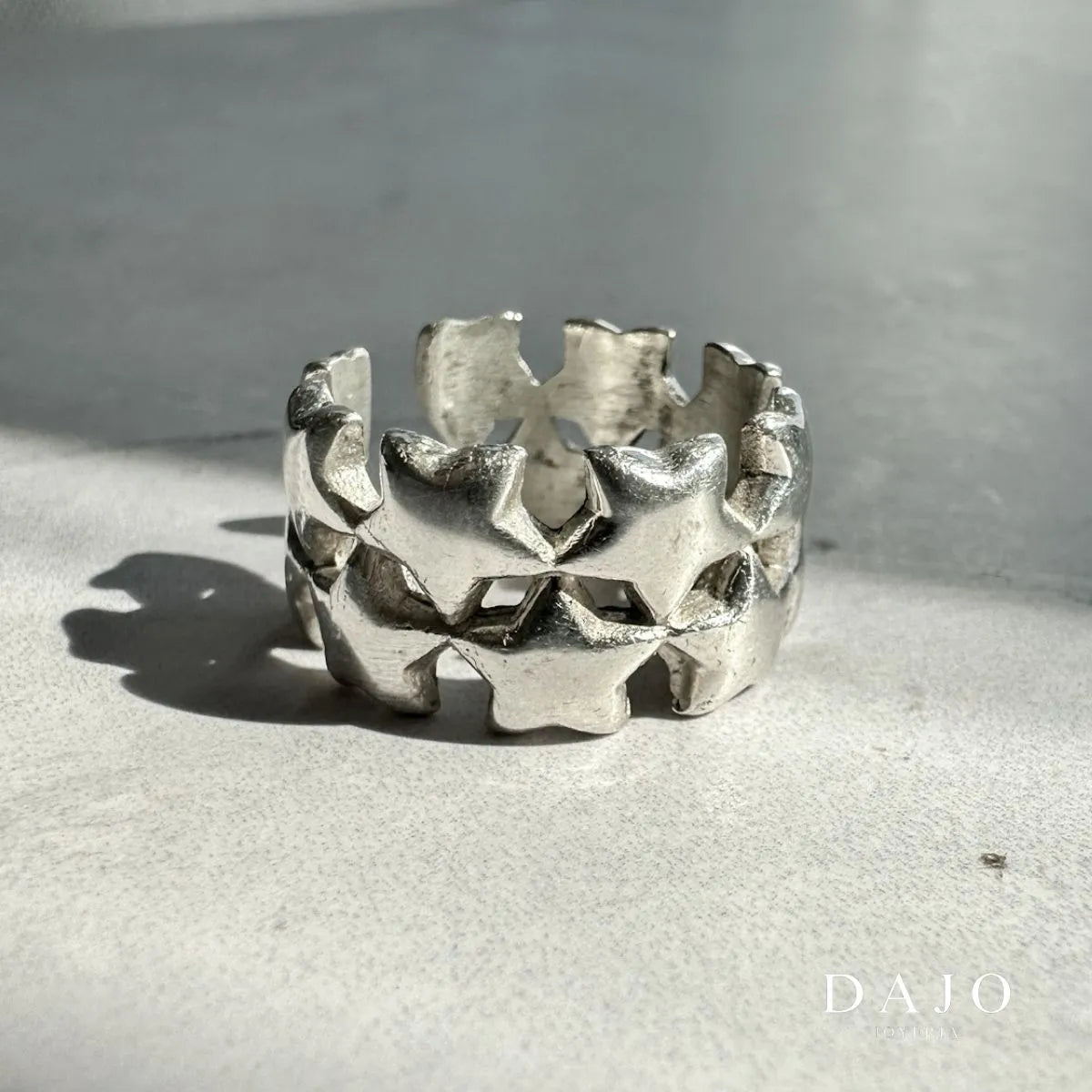 Joyería Anillo de plata .925 estilo chunky ajustable diseño artesanal mexicano con forma de estrellas. Anillo doble hilera fila de estrellas