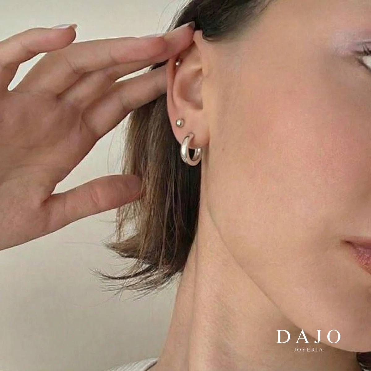Arete Huggie 1 cm plata .925 - regalo para novia o mama | DAJO Joyeria