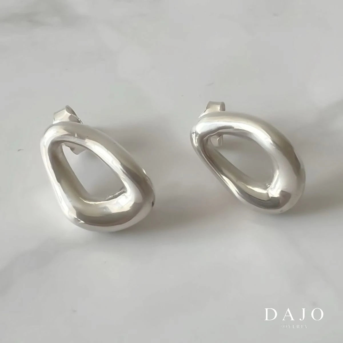 Arete Drop Irregular