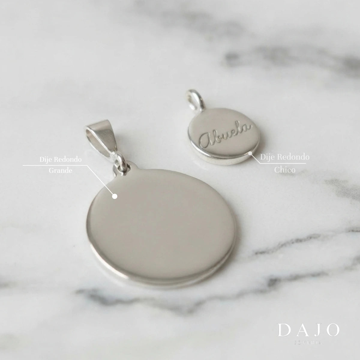 Dije Circular grande liso y chico con la palabra «Abuela», de plata .925