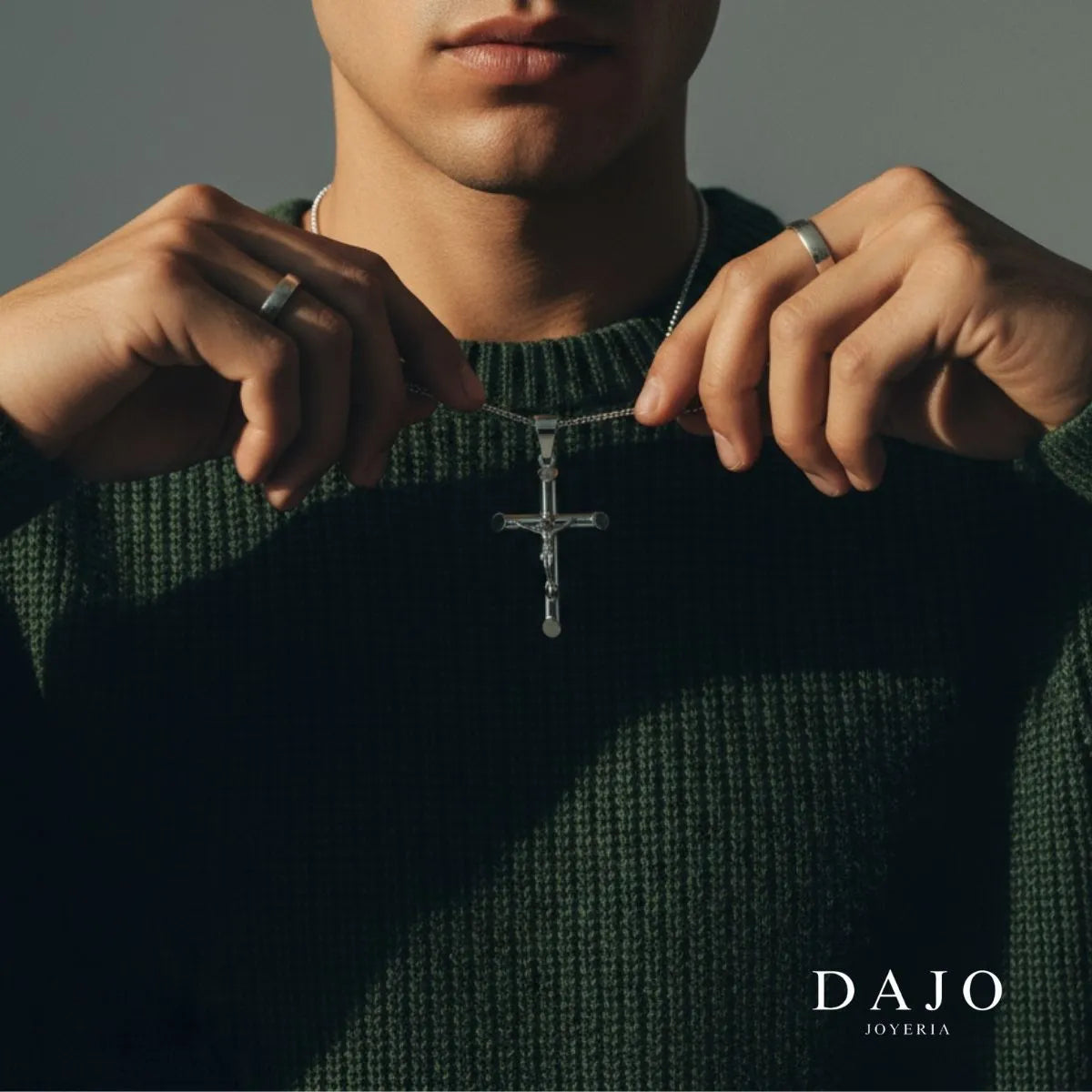 Dije Crucifijo plata .925, pieza hecha a mano en México | DAJO