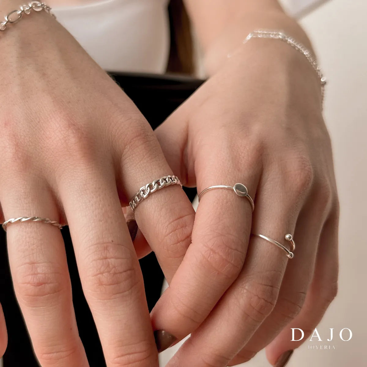 Modelo de anillos de plata shop