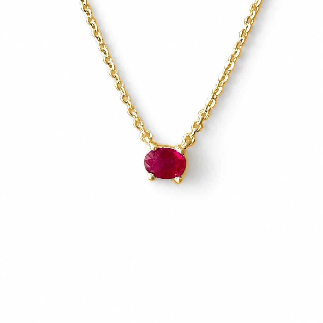 Collar Rubí en oro 10k amarillo de DAJO, de cerca (representación)