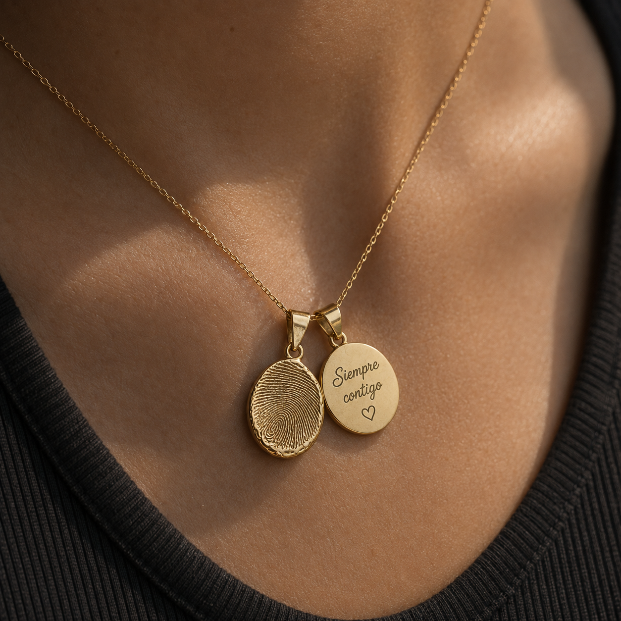 Dije Huella en oro solido con grabado Siempre contigo - DAJO Joyeria